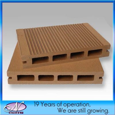 Brown Wood Grain Pattern Recycled Waterproof WPC Decking Flooring for Performance