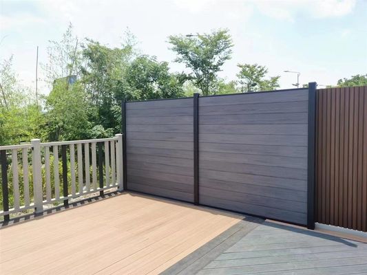 Waterproof Outdoor WPC Decking Fence with Wood Grain Pattern and Brushed Surface Design