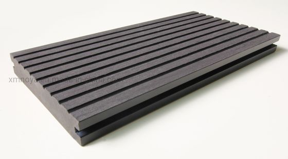 Outdoor Garden Flooring and Fence Waterproof WPC Decking with Bias Tire