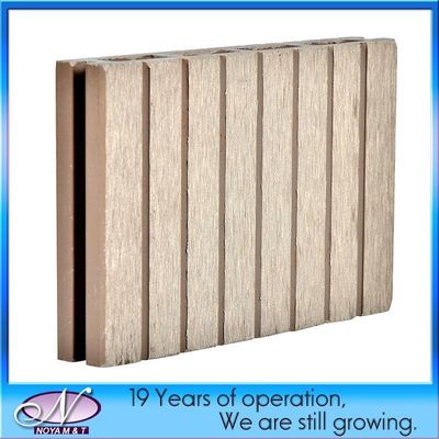 Engineered Wood and Plastic Composite Decking Flooring for Customized Outdoor Garden