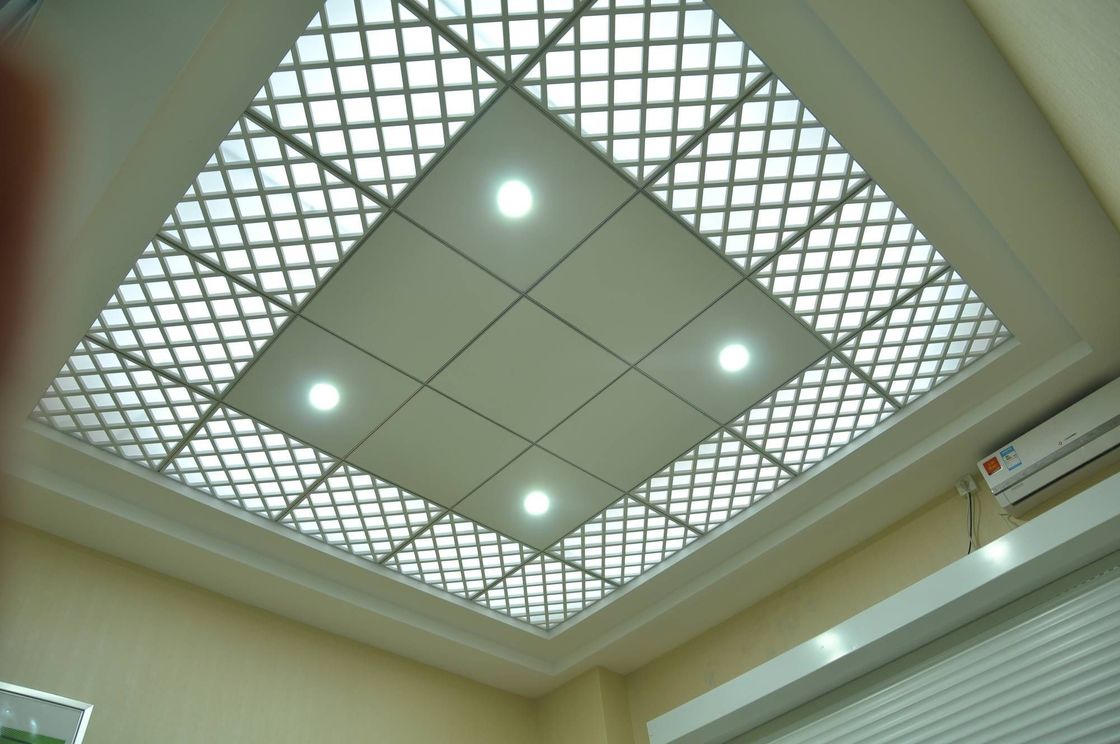 Plaster Noya-CDG Crystal Decoration Gypsum Ceiling Tile with Exceptional Craftsmanship