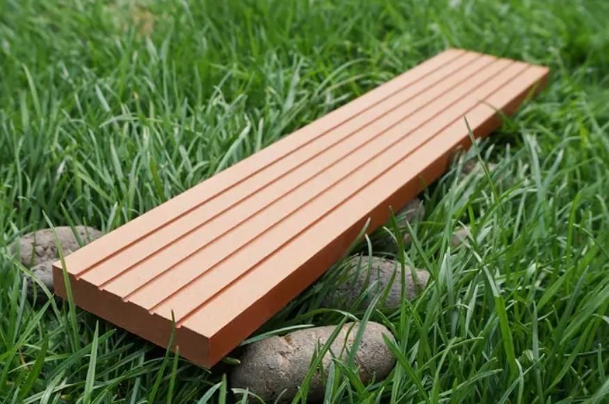 Customized WPC Wood Plastic Composite Decking for Outdoor Garden Decoration